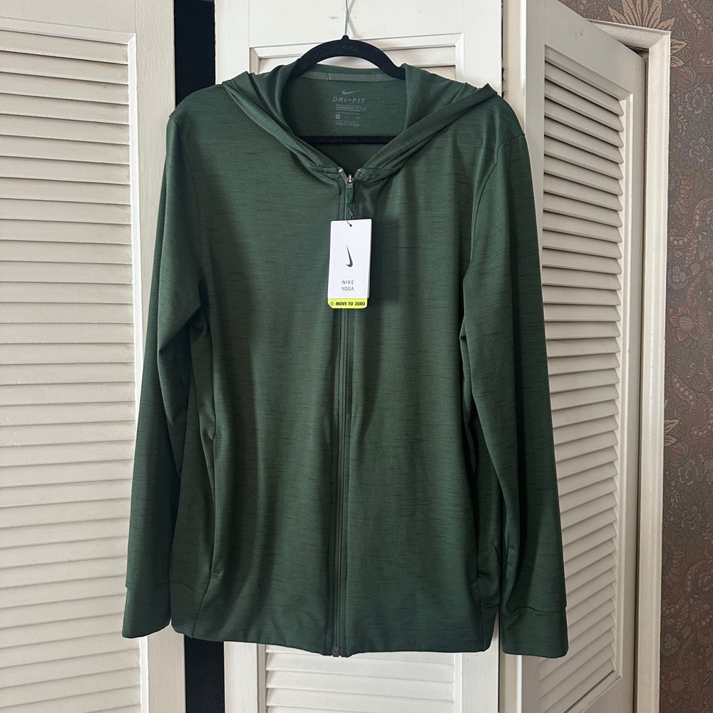 Nike dri-fit zip up hoodie in green size small- NWT